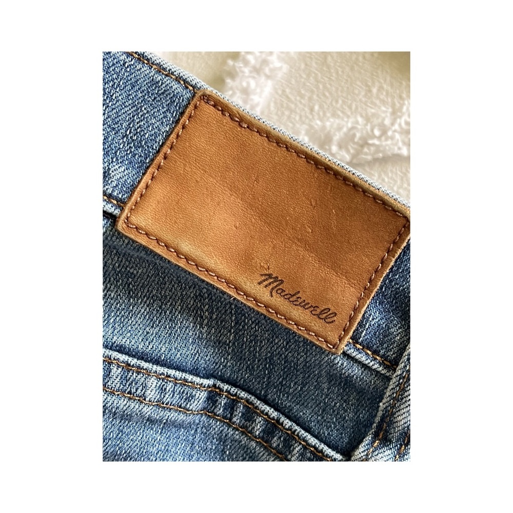 Madewell 10" High-Rise Skinny Distressed Tulip Hem Blue Jeans Size 28 - Picture 9 of 13